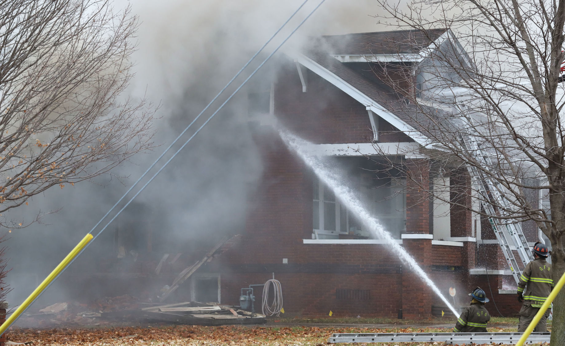 1608 E Cantrell St fire 15 12.28.18.jpg